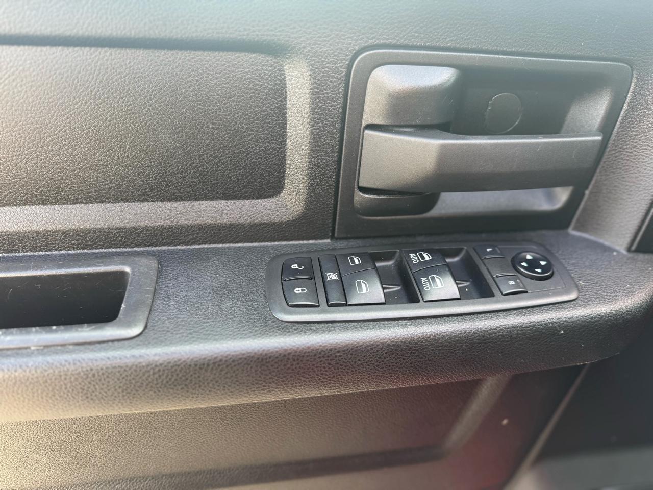 RAM 2500 Tradesman Crew Cab SWB 4WD 2021