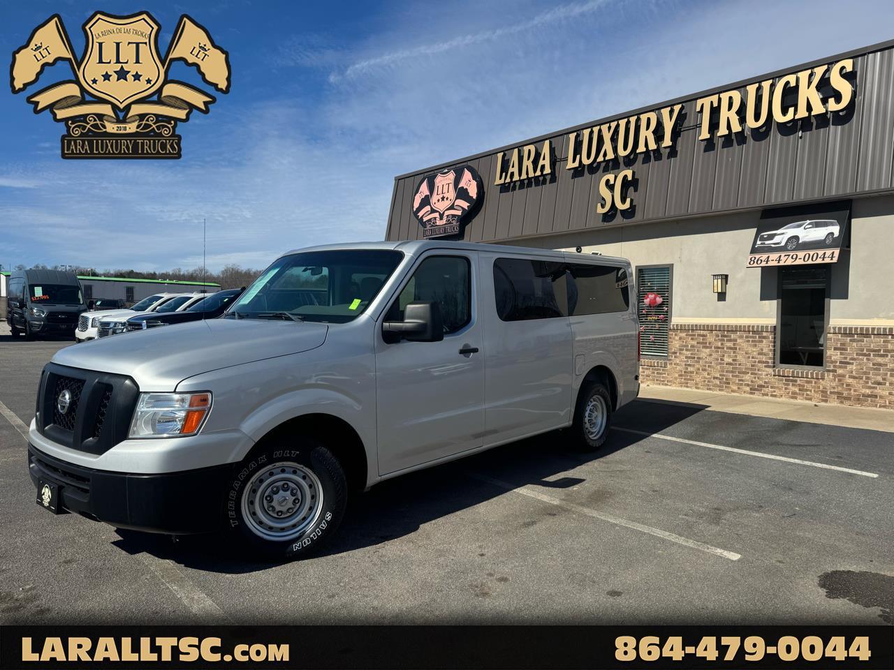 Nissan NV Passenger 3500 S V6 2019