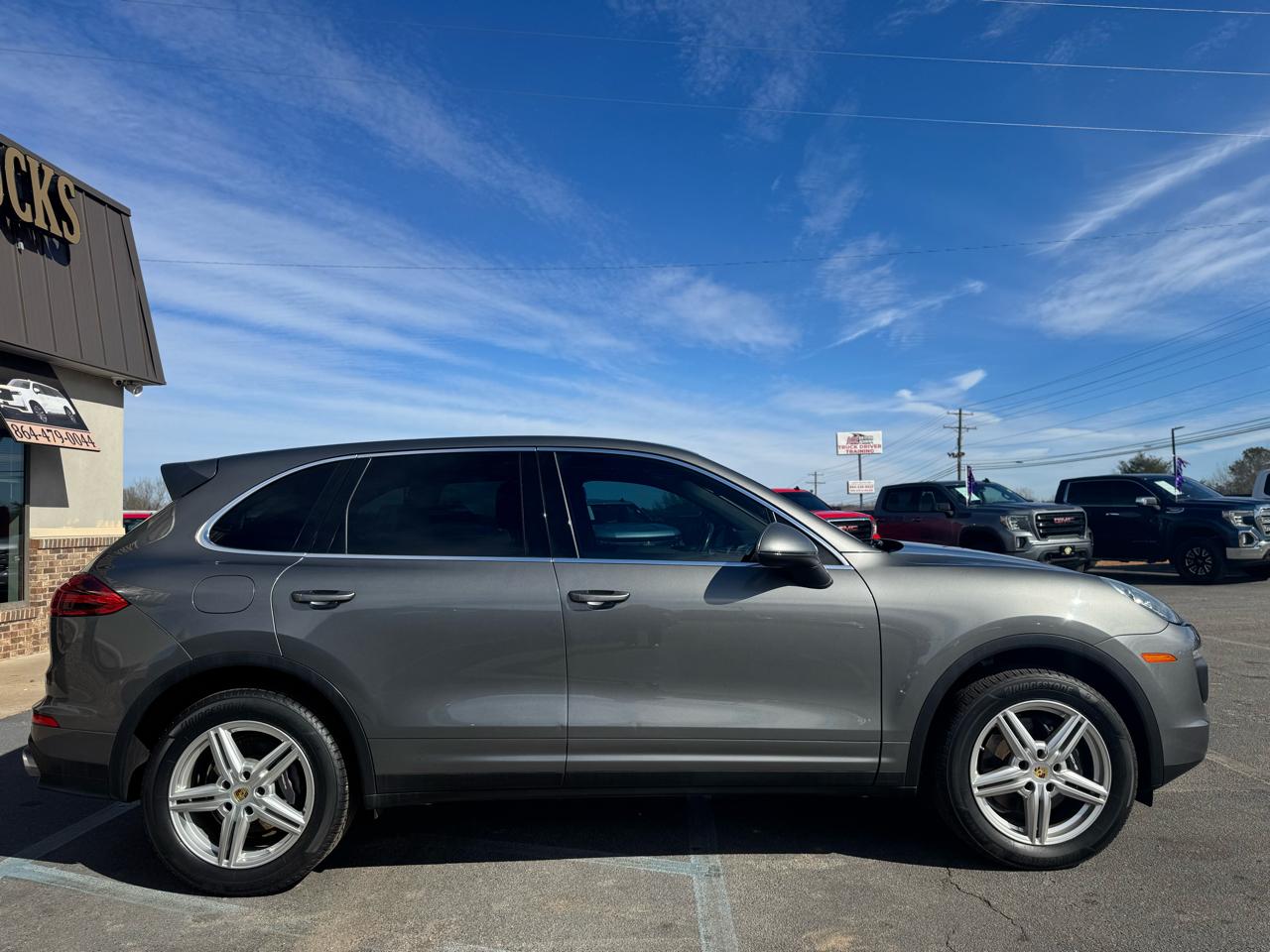 Porsche Cayenne Base 2016