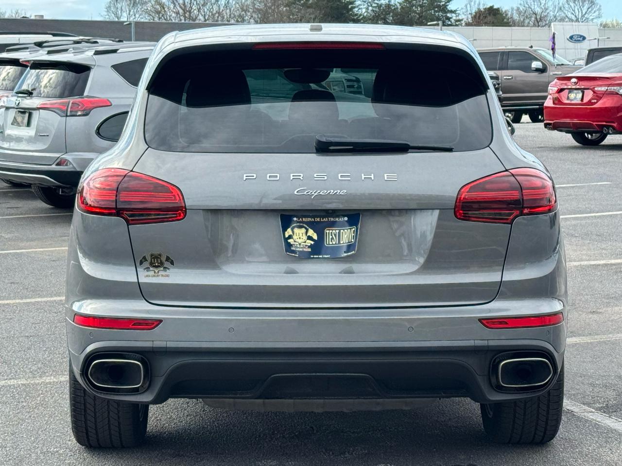 Porsche Cayenne Base 2016
