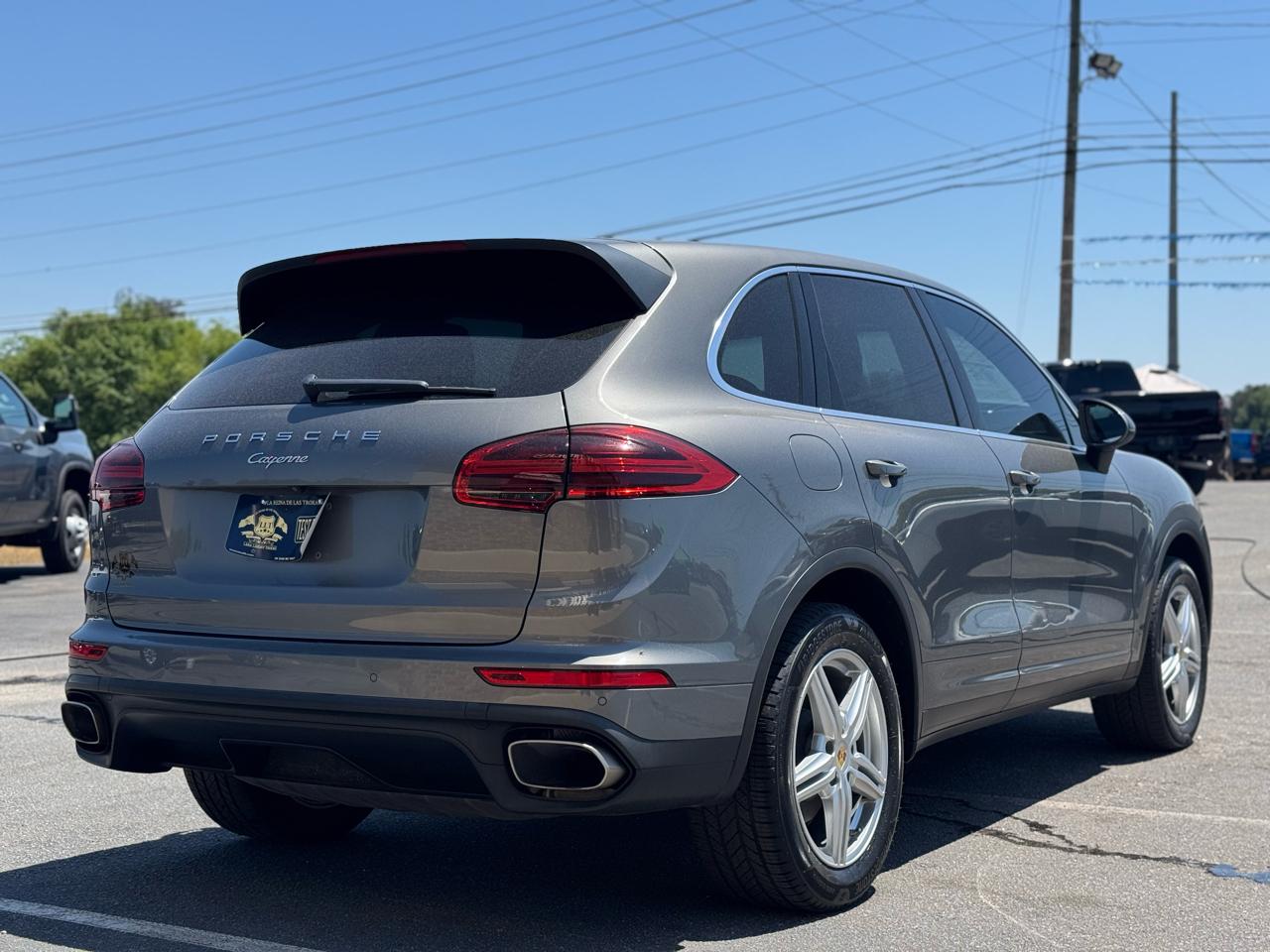 Porsche Cayenne Base 2016
