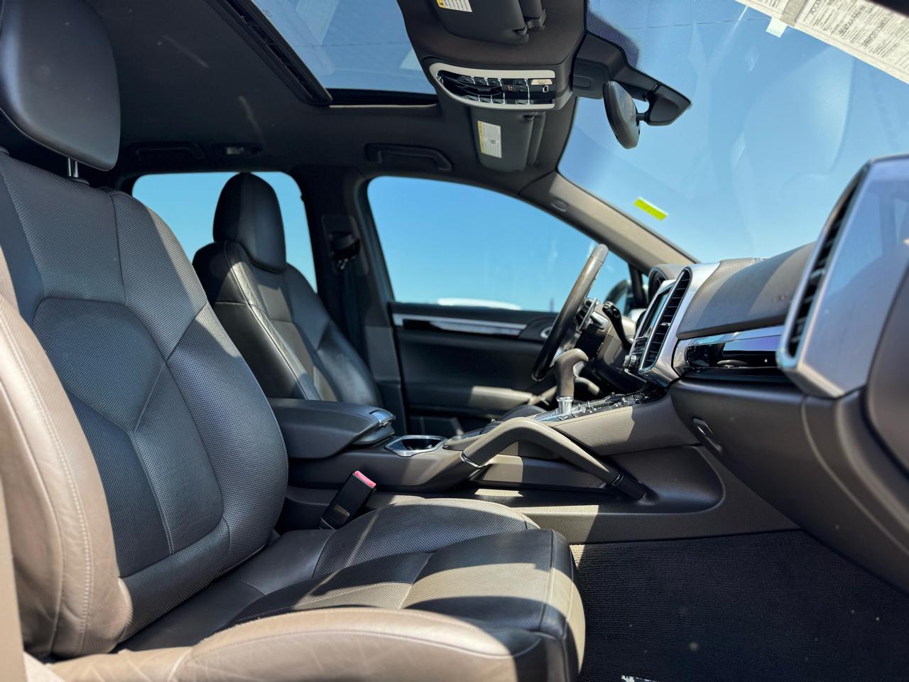 Porsche Cayenne Base 2016