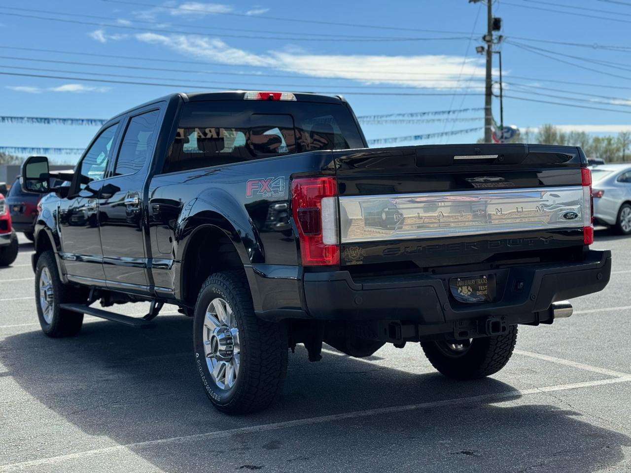 Ford F-350 SD Platinum Crew Cab 4WD 2017