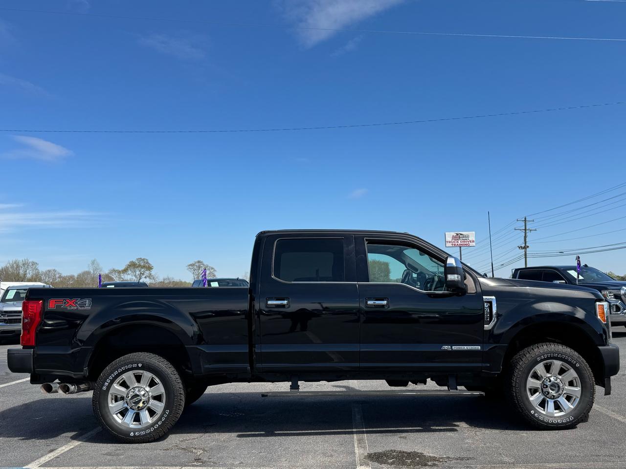 Ford F-350 SD Platinum Crew Cab 4WD 2017