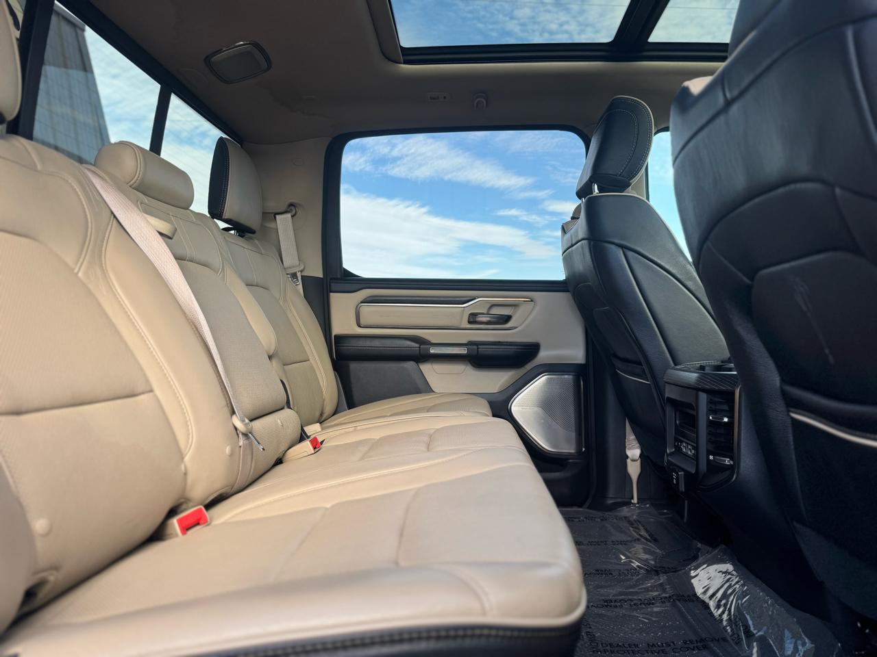 RAM 1500 4WD Crew Cab 149" Limited 2019