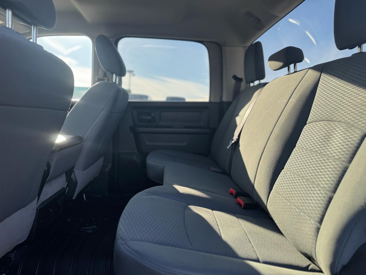 RAM 1500 Classic Tradesman Crew Cab SWB 4WD 2019