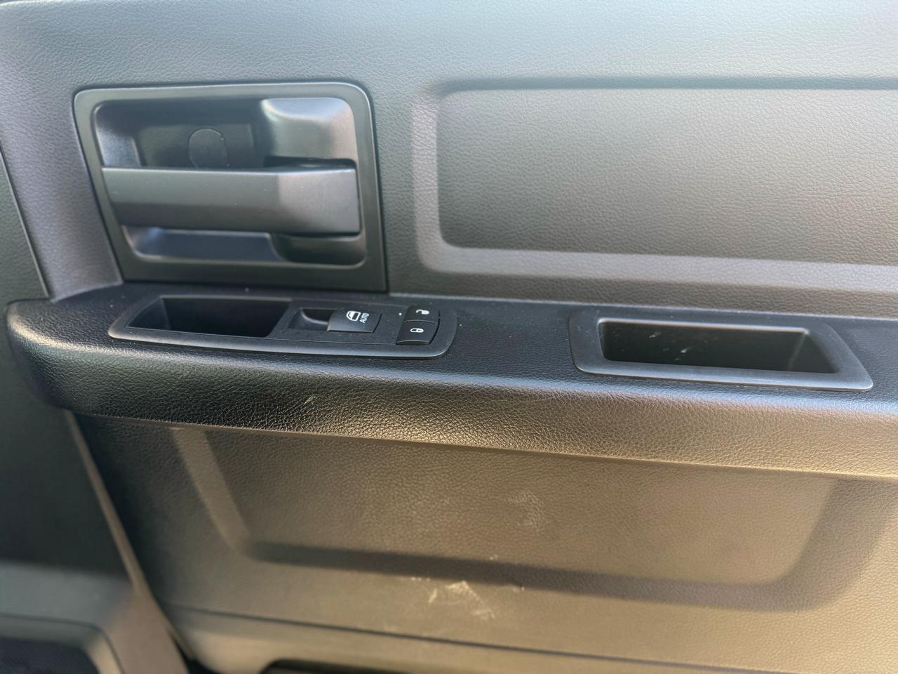 RAM 1500 Classic Tradesman Crew Cab SWB 4WD 2019