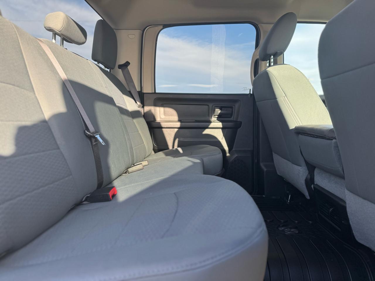 RAM 1500 Classic Tradesman Crew Cab SWB 4WD 2019