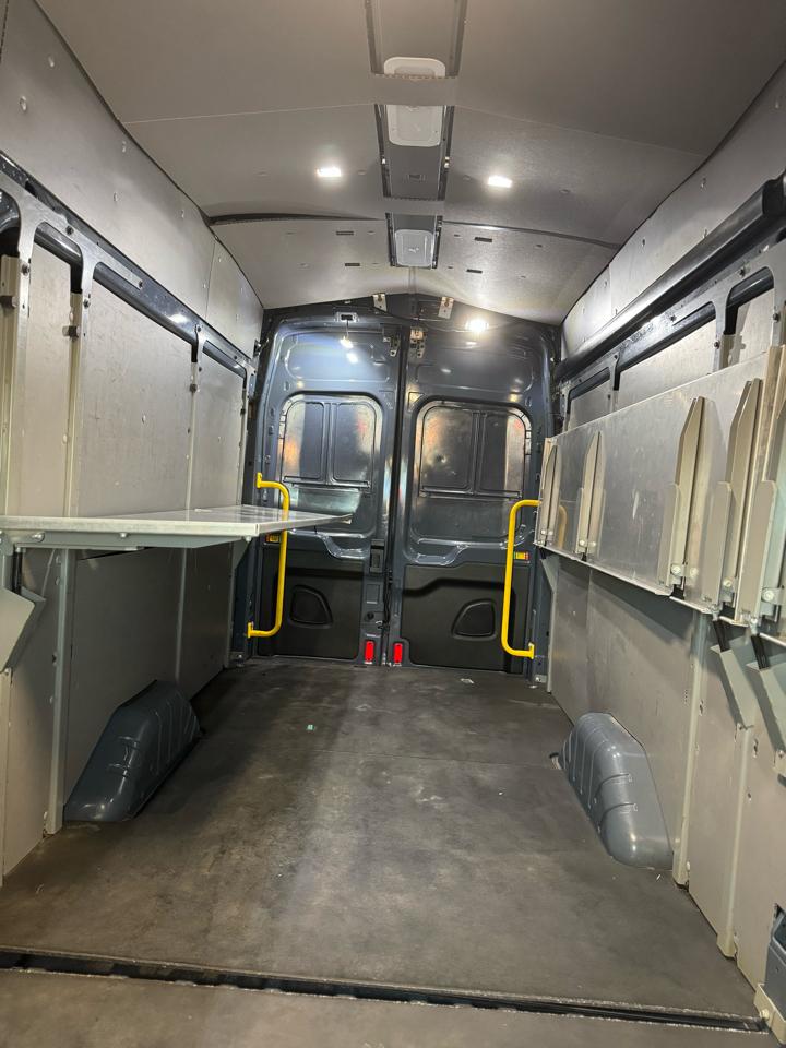 Ford Transit 250 Van High Roof w/Sliding Pass. 148-in. WB EL 2020