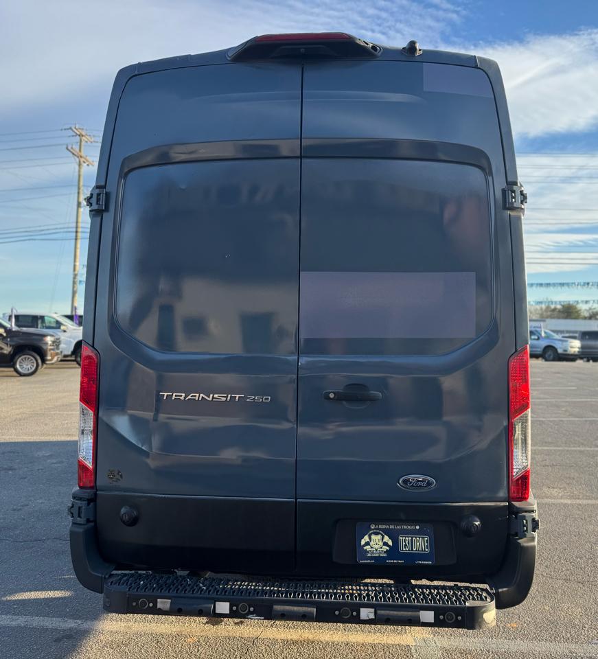 Ford Transit 250 Van High Roof w/Sliding Pass. 148-in. WB EL 2020