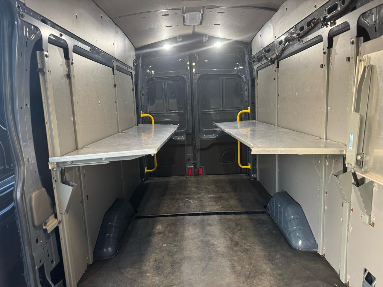 Ford Transit 250 Van High Roof w/Sliding Pass. 148-in. WB EL 2020