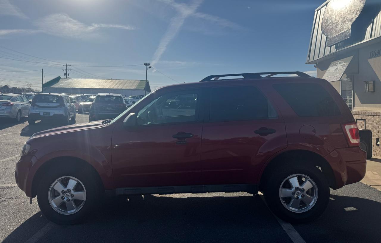 Ford Escape XLT FWD 2011