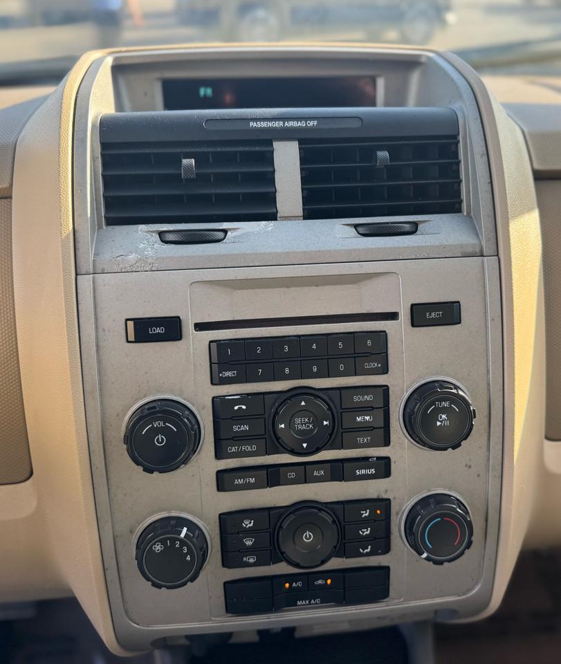 Ford Escape XLT FWD 2011