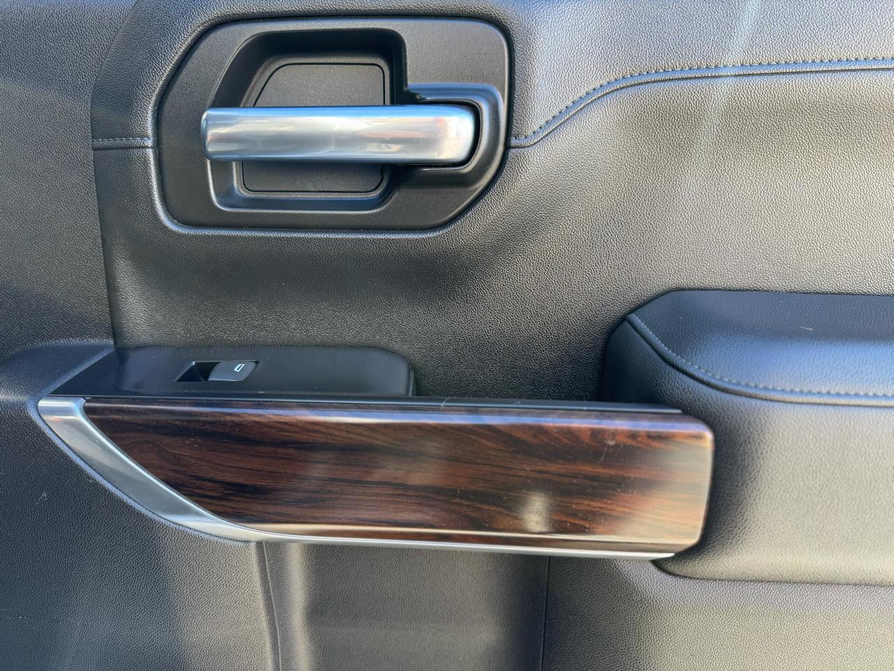 GMC Sierra 1500 4WD Crew Cab 143.5" 2020