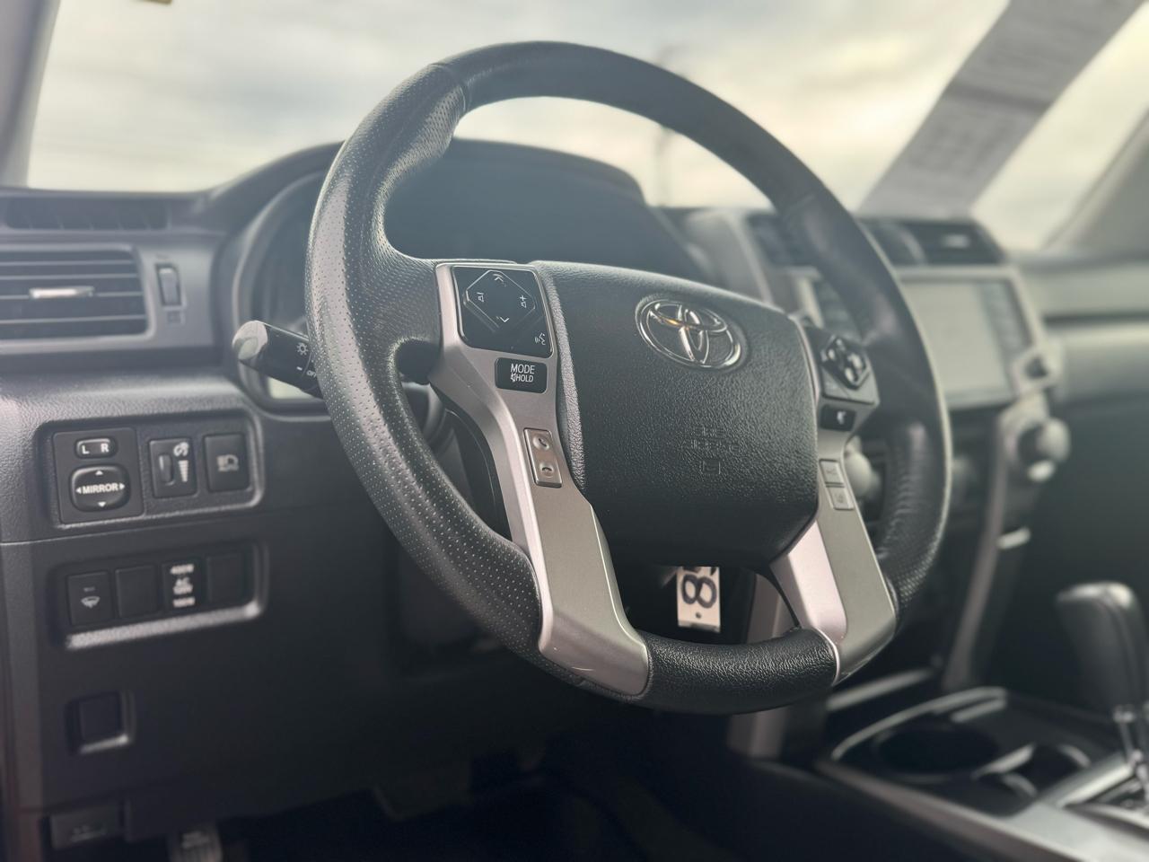 Toyota 4Runner SR5 2WD 2020