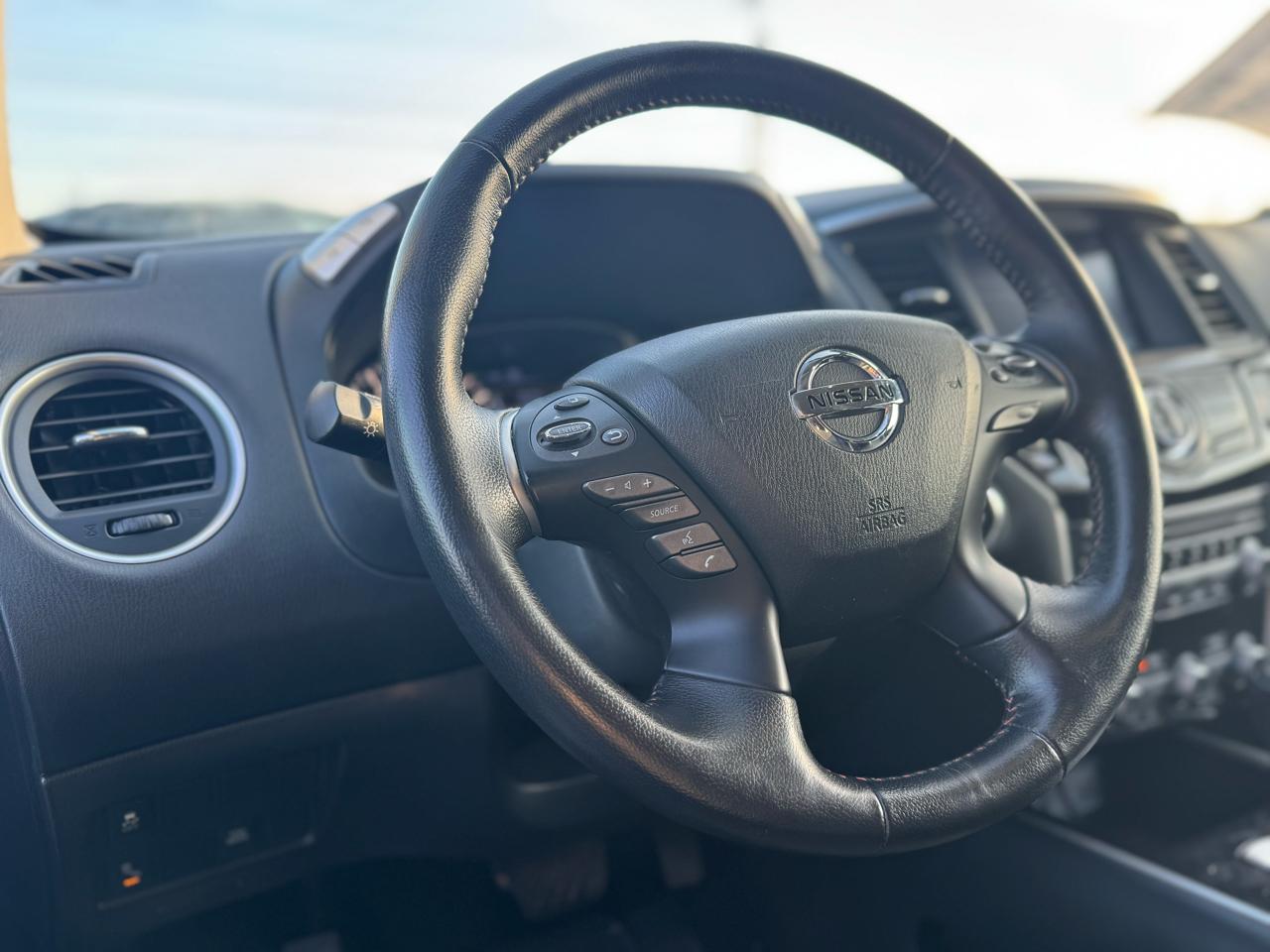 Nissan Pathfinder SV 4WD 2020