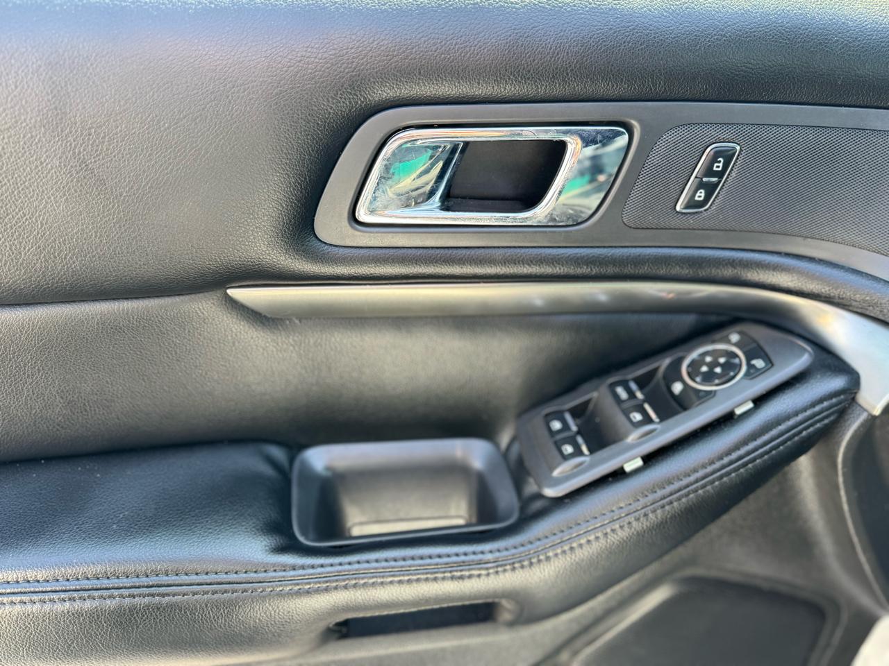 Ford Explorer Police 4WD 2015