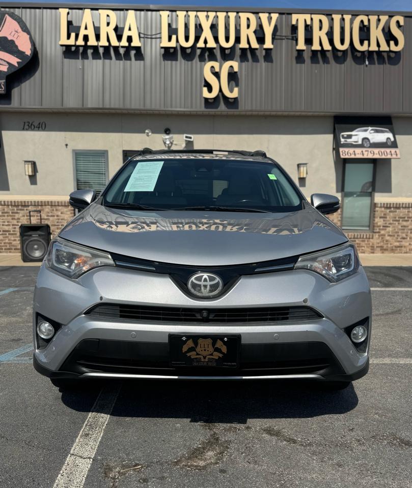 Toyota RAV4 Limited FWD 2018