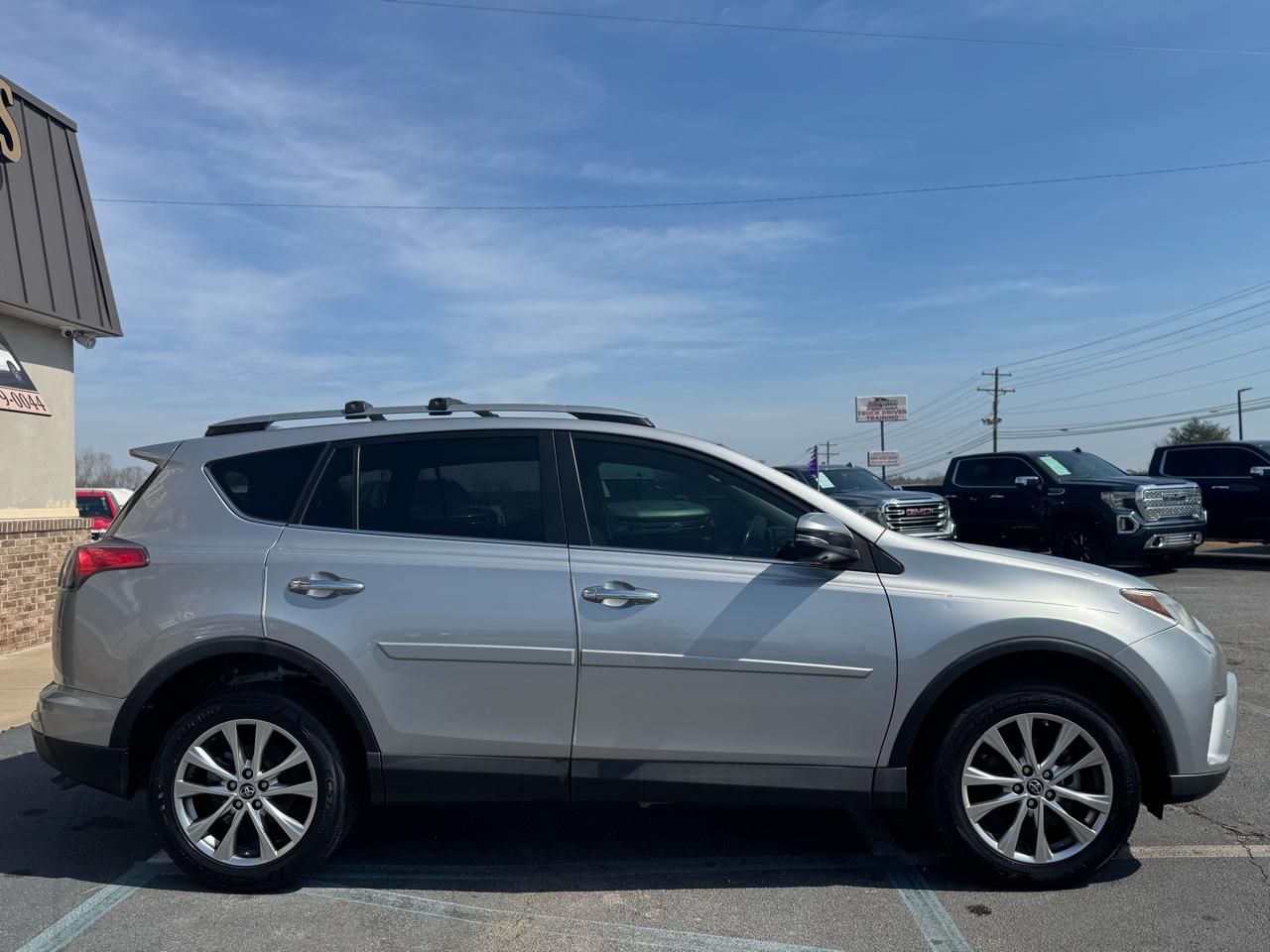 Toyota RAV4 Limited FWD 2018