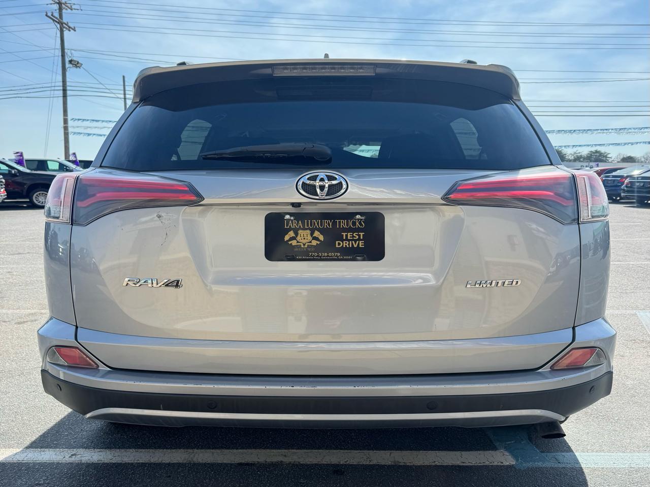 Toyota RAV4 Limited FWD 2018