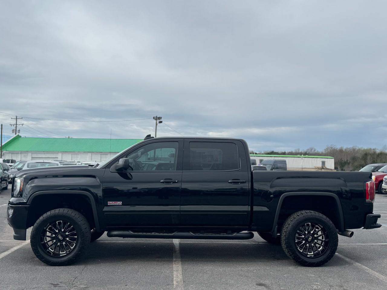 GMC Sierra 1500 4WD Crew Cab 143.5" 2017