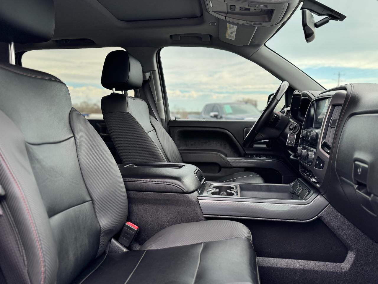 GMC Sierra 1500 4WD Crew Cab 143.5" 2017