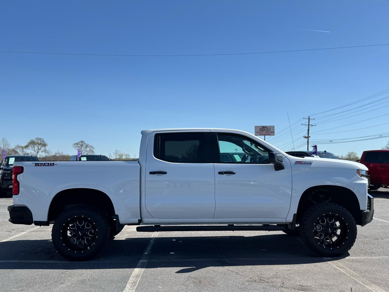Chevrolet Silverado 1500 Limited LT Trail Boss Crew Cab Long Box 4WD 2022