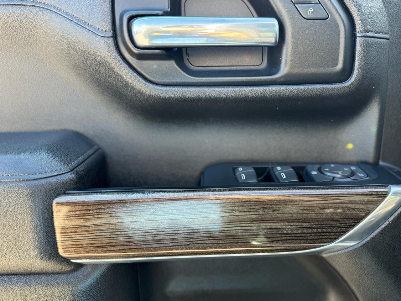 Chevrolet Silverado 1500 Limited LT Trail Boss Crew Cab Long Box 4WD 2022