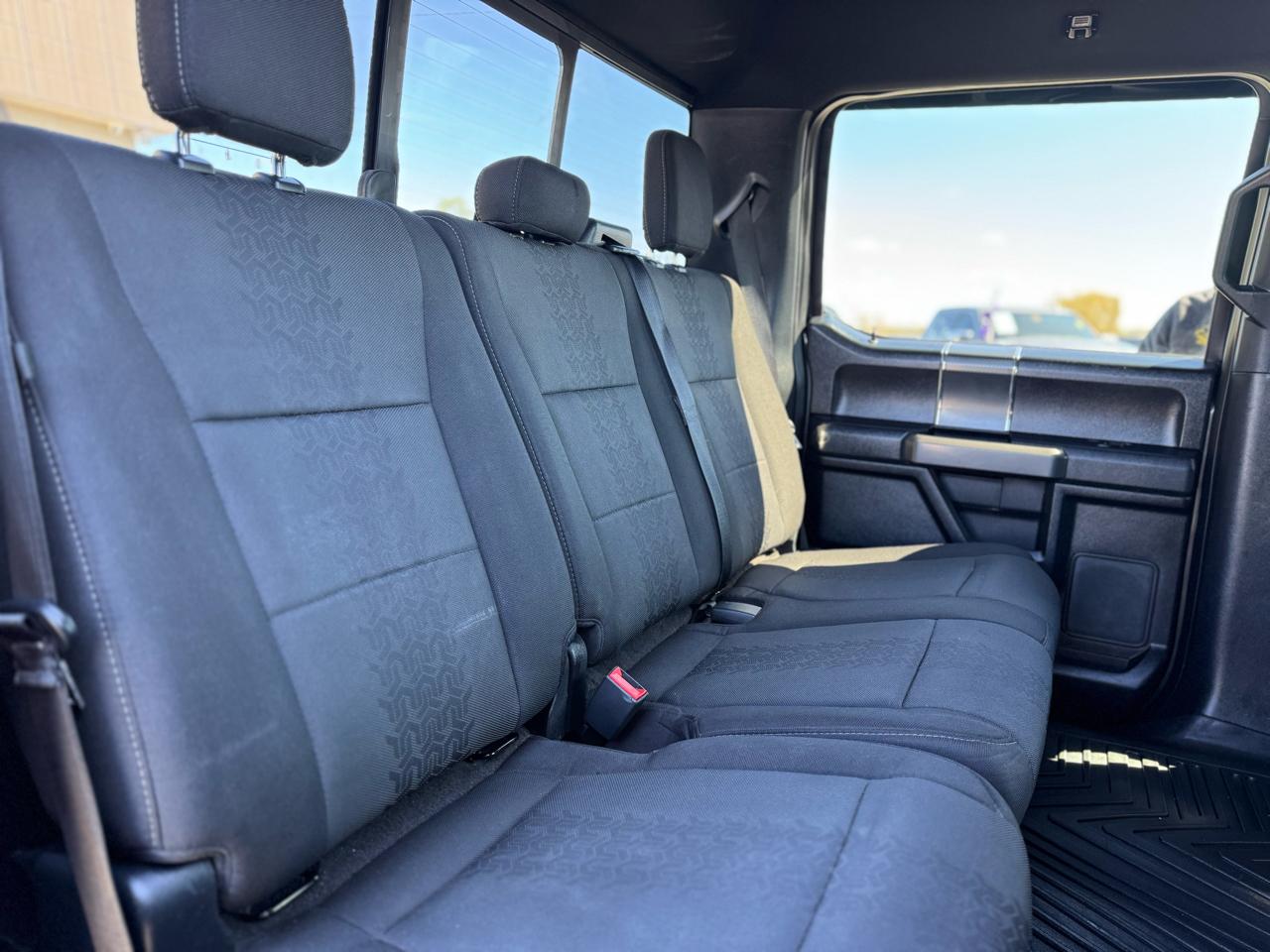 Ford F-150 2WD Reg Cab 145" XLT w/HD Payload Pkg 2020