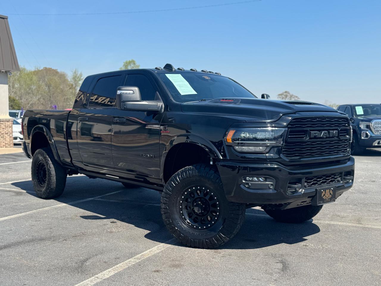 RAM 2500 Limited Mega Cab 4WD 2023