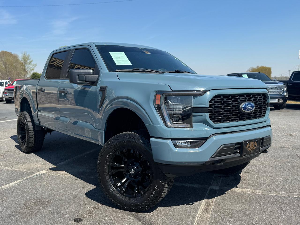 Ford F-150 4WD SuperCab 145" STX 2023