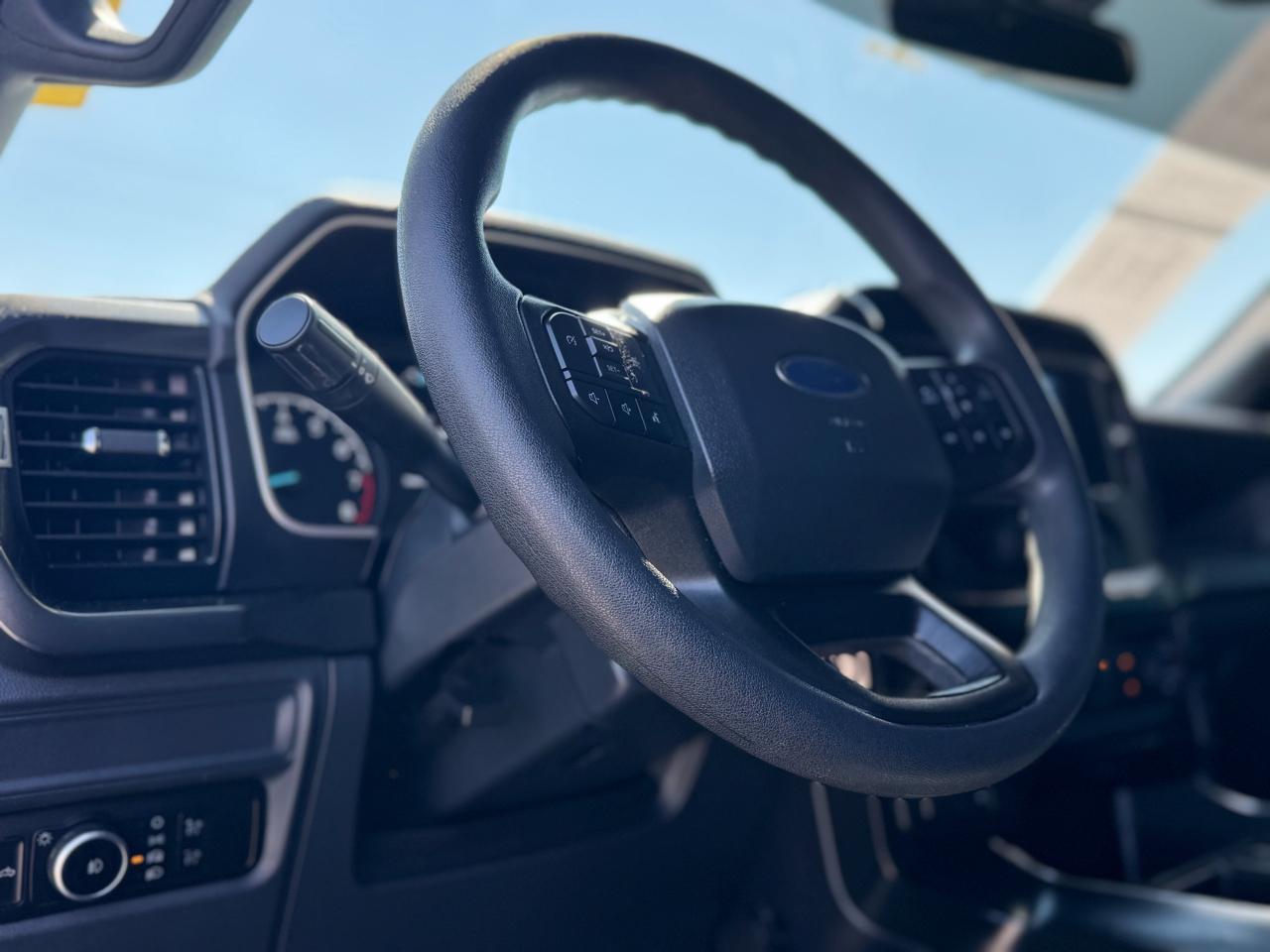 Ford F-150 4WD SuperCab 145" STX 2023