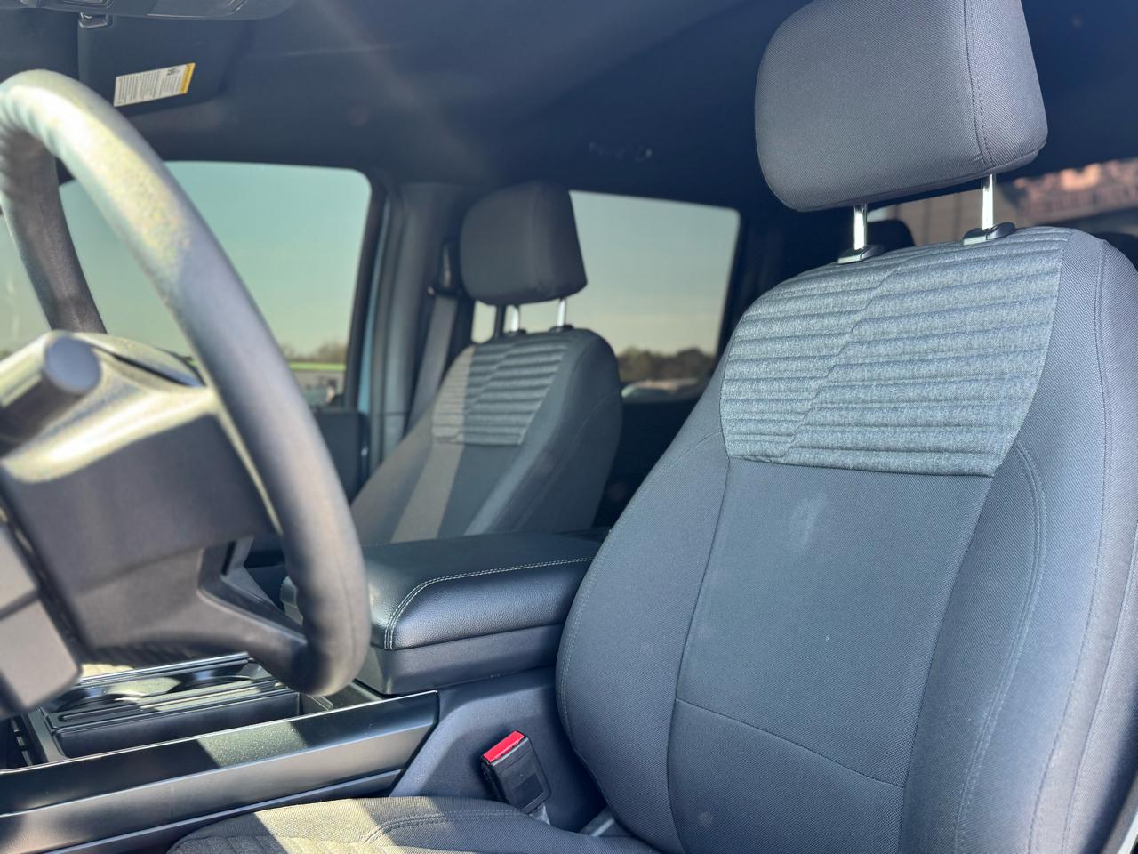 Ford F-150 4WD SuperCab 145" STX 2023