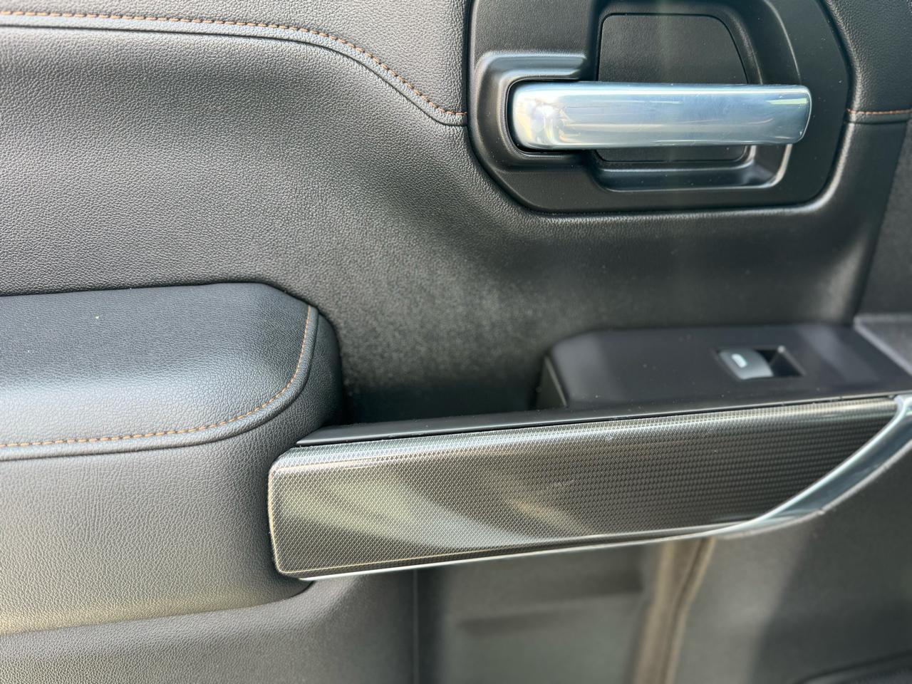 GMC Sierra 1500 AT4 Crew Cab Short Box 4WD 2021