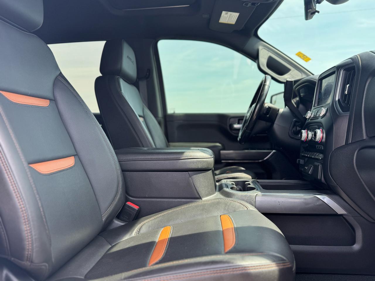 GMC Sierra 1500 AT4 Crew Cab Short Box 4WD 2021