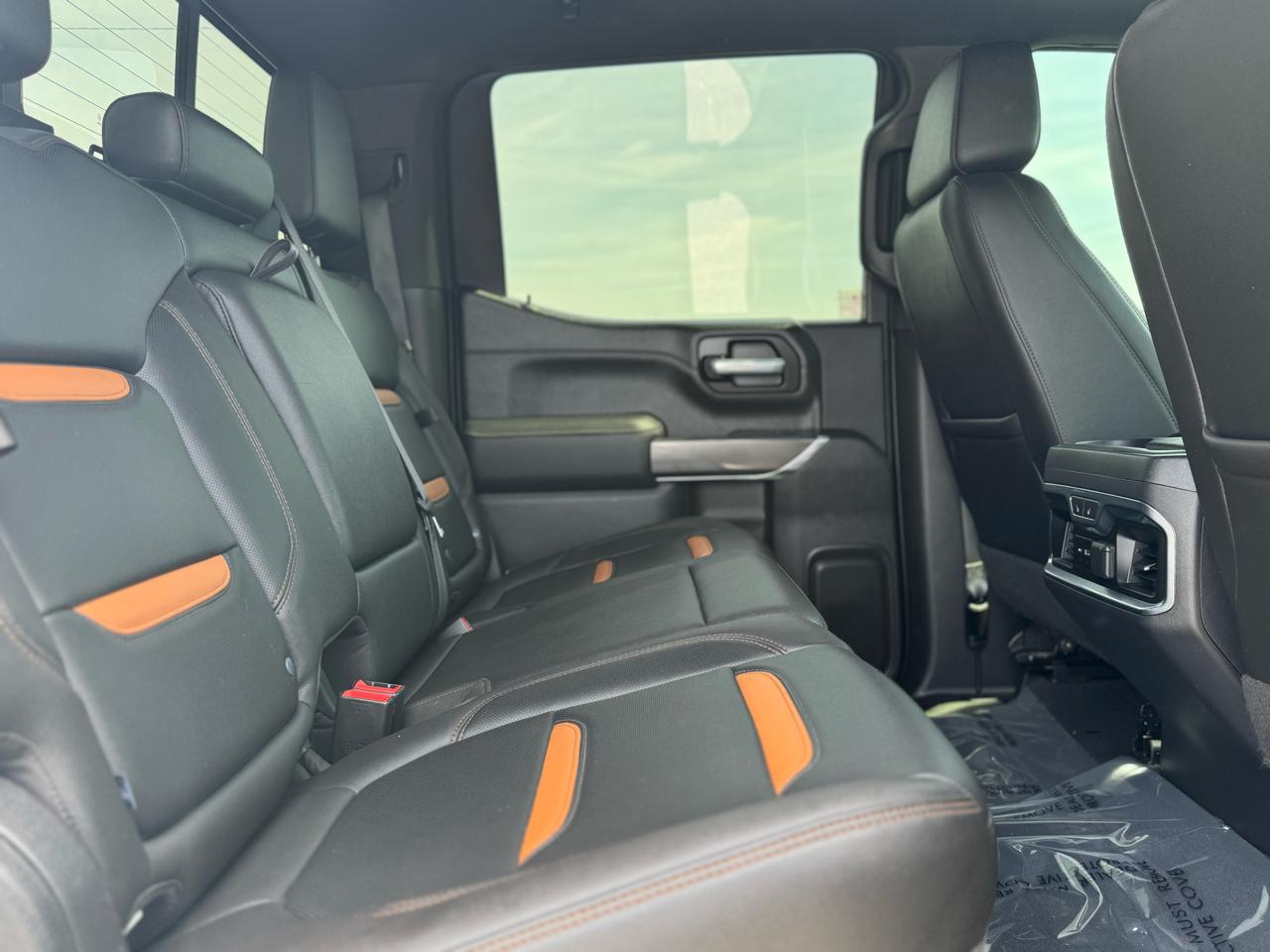 GMC Sierra 1500 AT4 Crew Cab Short Box 4WD 2021