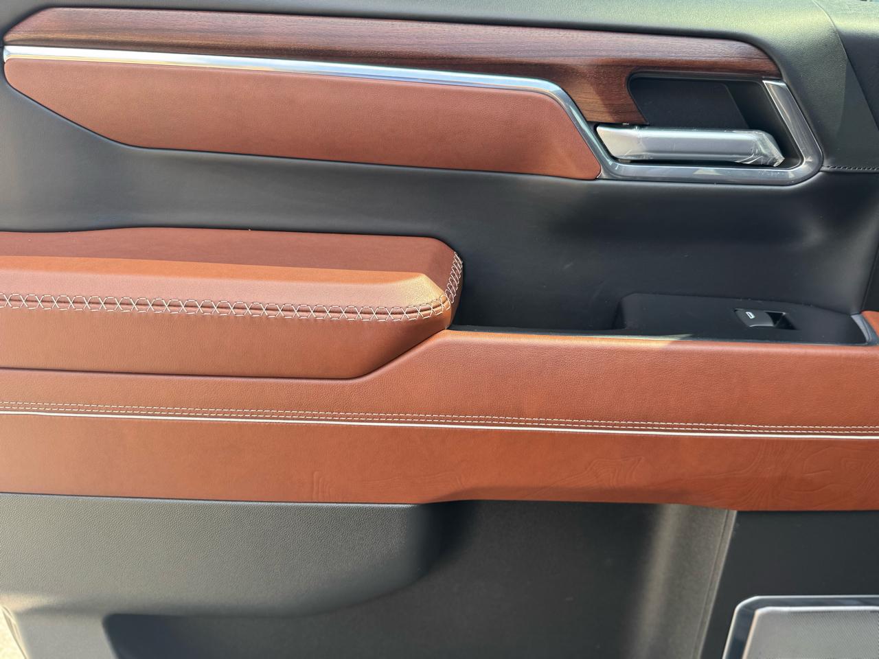 GMC Sierra 1500 Denali Ultimate Crew Cab 4WD 2024