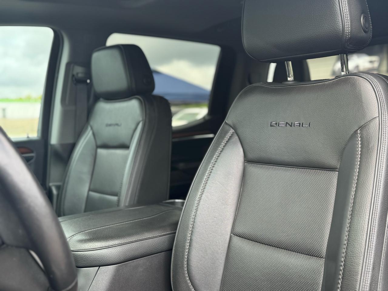 GMC Sierra 1500 Denali Crew Cab Short Box 4WD 2023