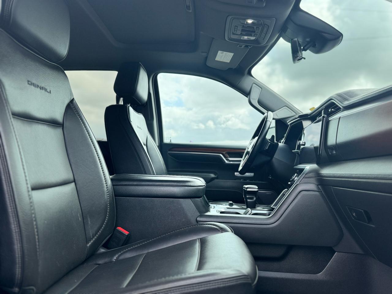 GMC Sierra 1500 Denali Crew Cab Short Box 4WD 2023