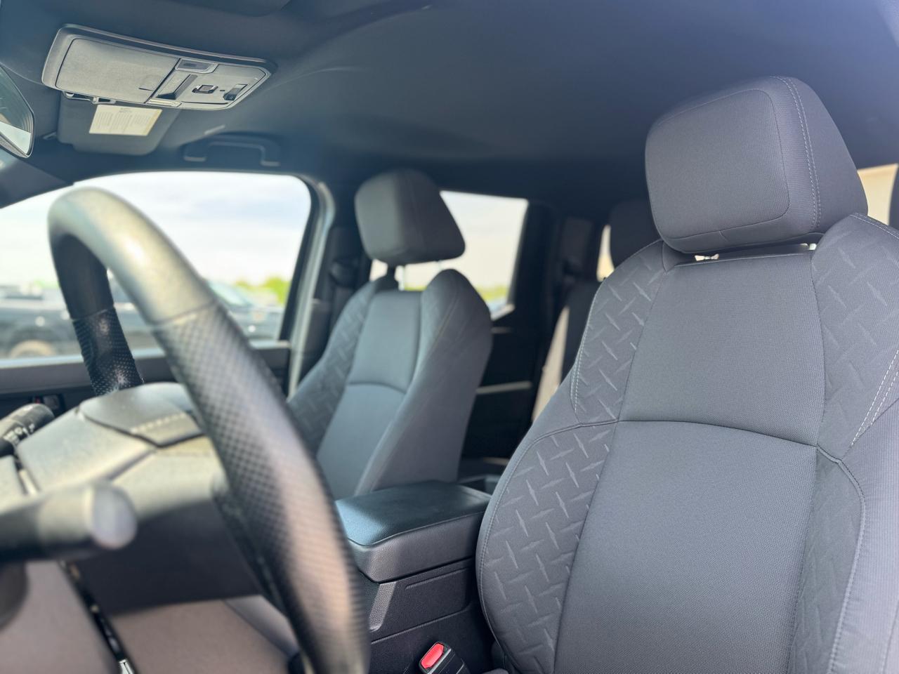 Toyota Tacoma SR Double Cab 4WD 2024