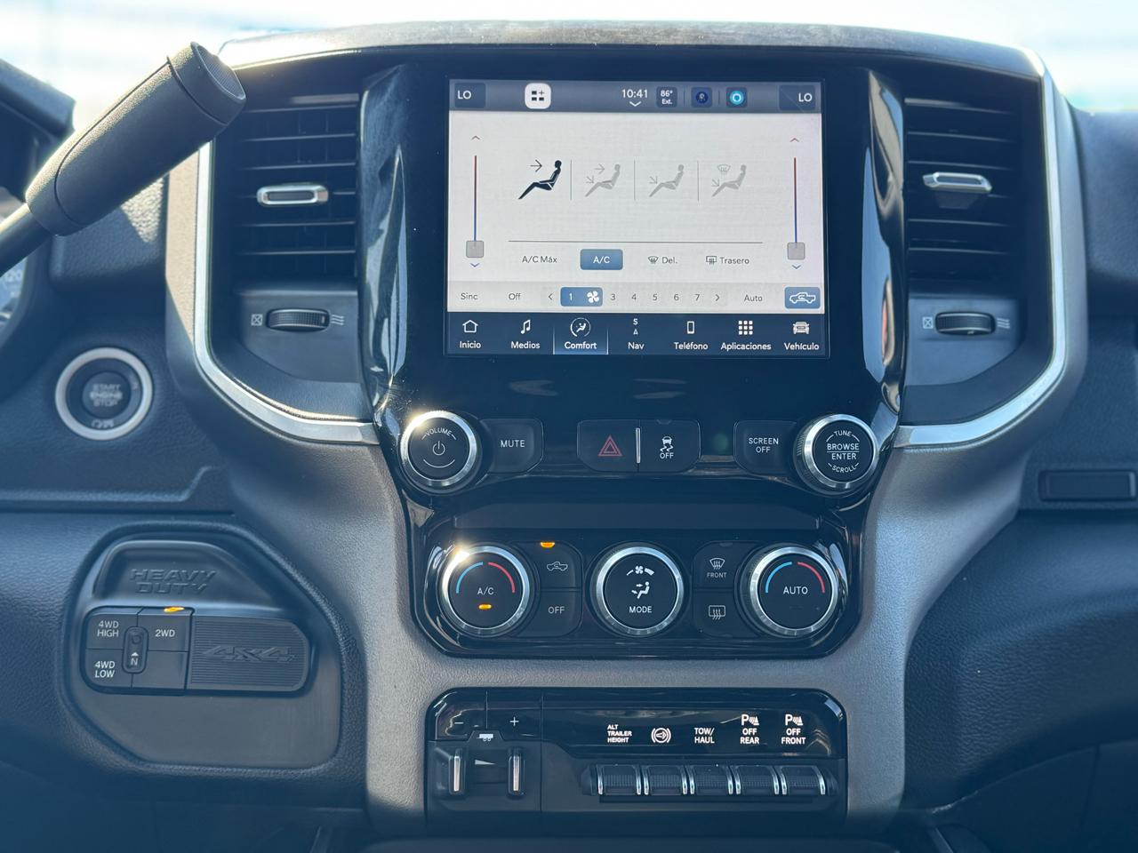 RAM 3500 Big Horn Crew Cab LWB 4WD DRW 2024