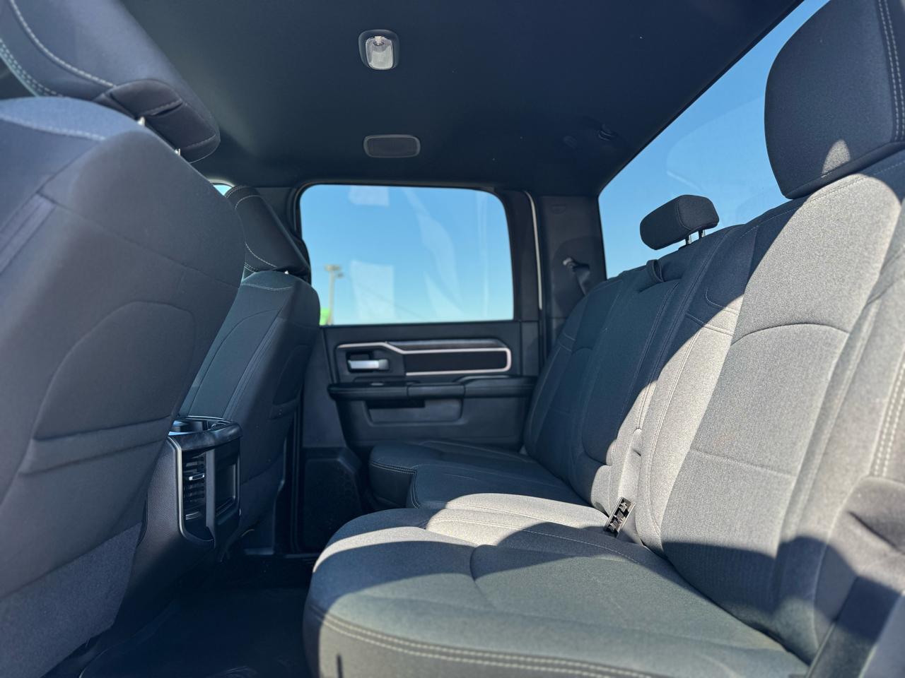 RAM 3500 Big Horn Crew Cab LWB 4WD DRW 2024