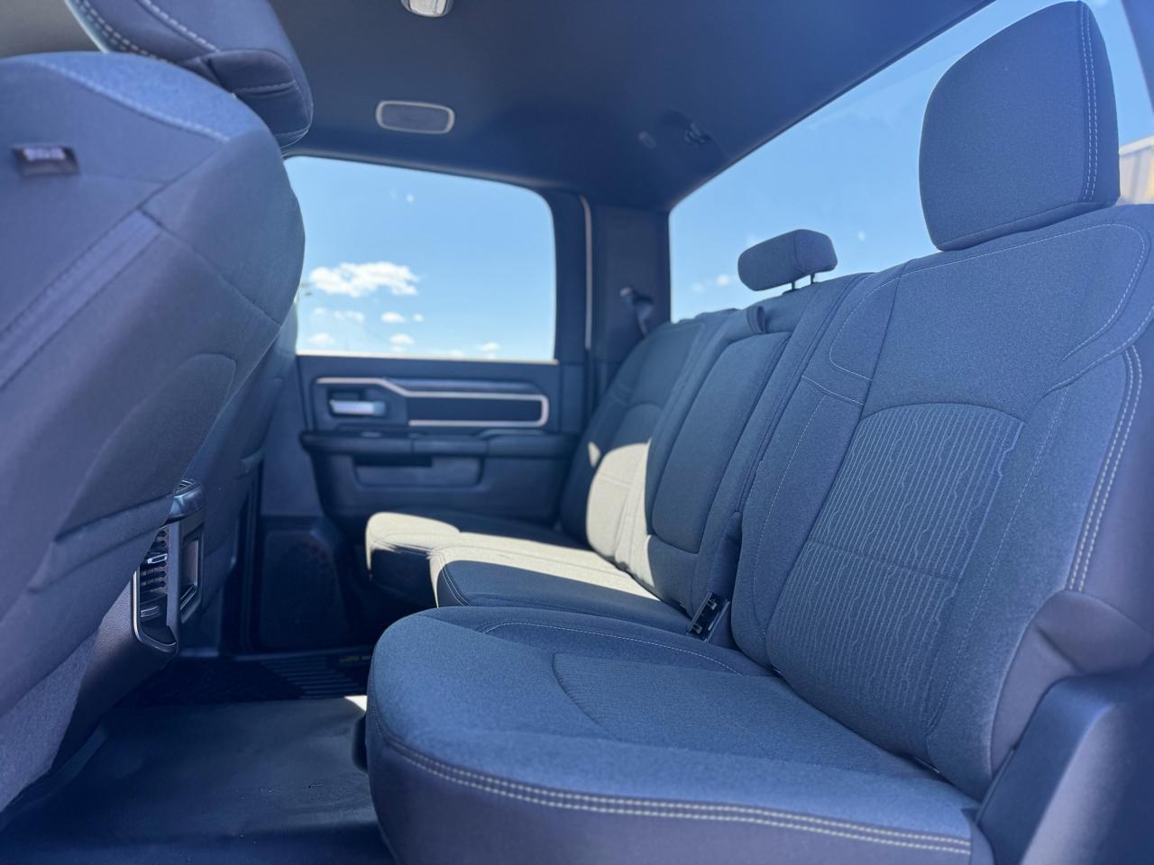 RAM 3500 Big Horn Crew Cab LWB 4WD DRW 2024