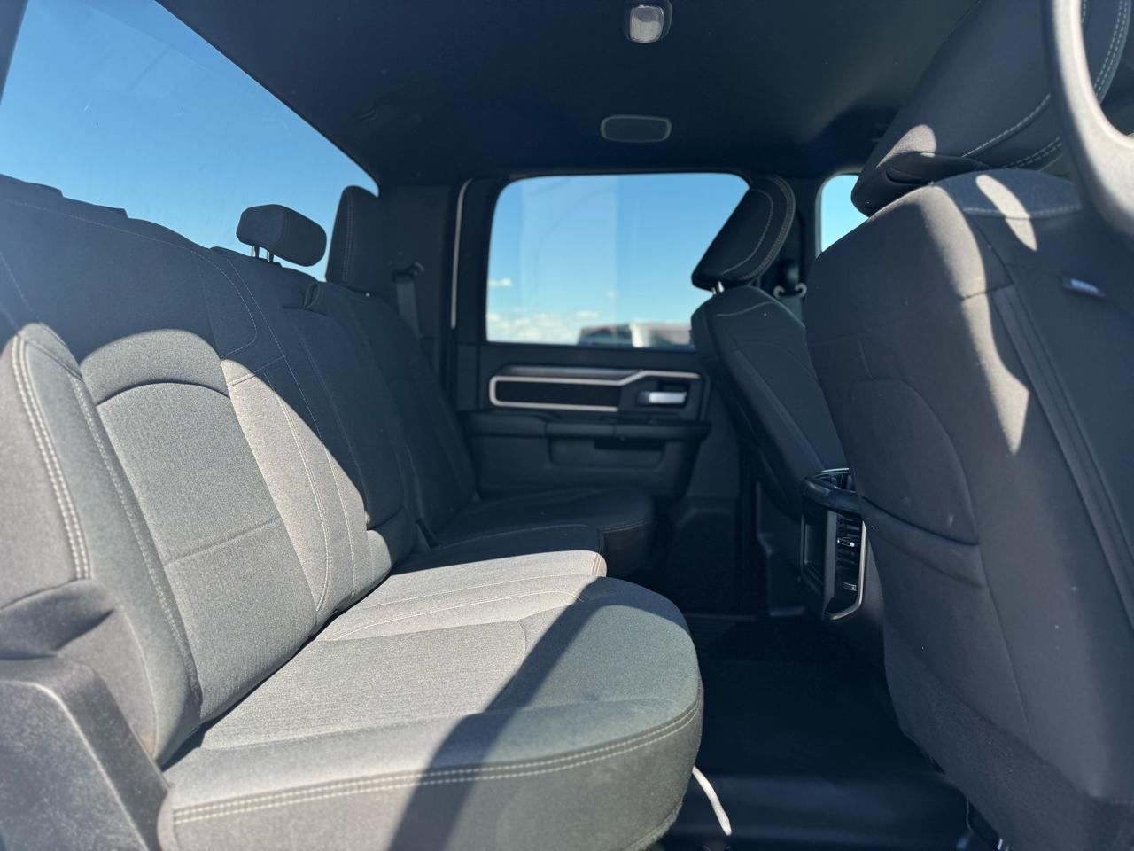 RAM 3500 Big Horn Crew Cab LWB 4WD DRW 2024