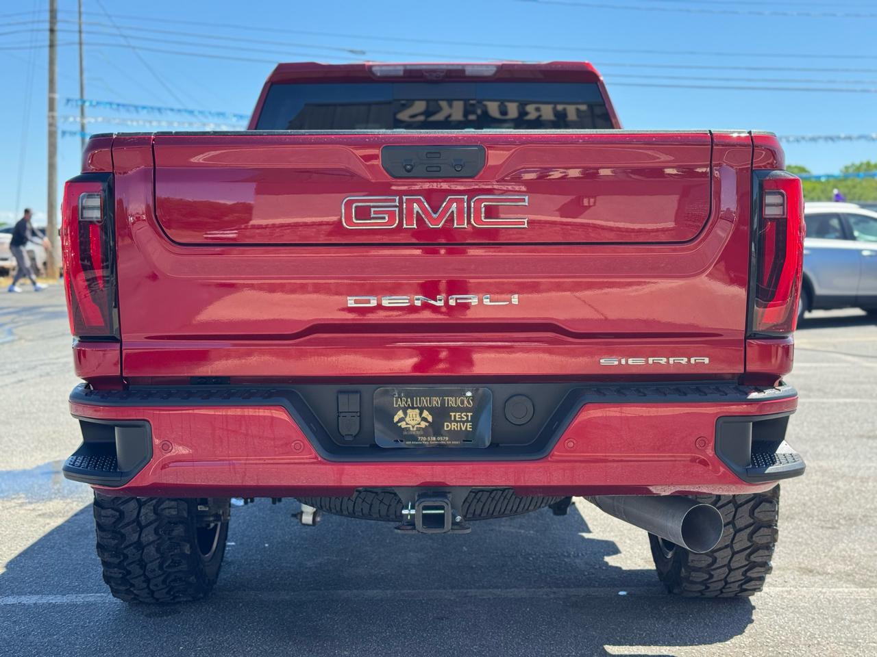 GMC Sierra 2500HD Denali Crew Cab 4WD SB 2024