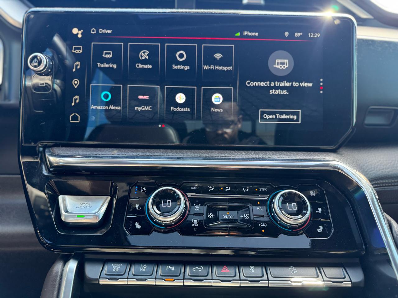 GMC Sierra 2500HD Denali Crew Cab 4WD SB 2024