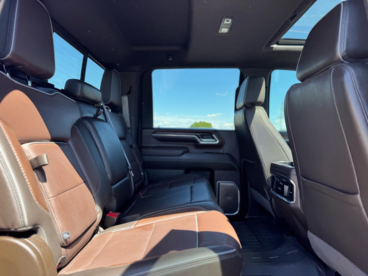 GMC Sierra 2500HD Denali Crew Cab 4WD SB 2024