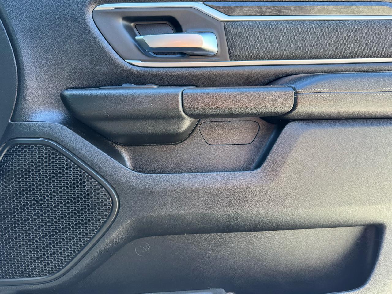 RAM 1500 Big Horn Crew Cab LWB 4WD 2020