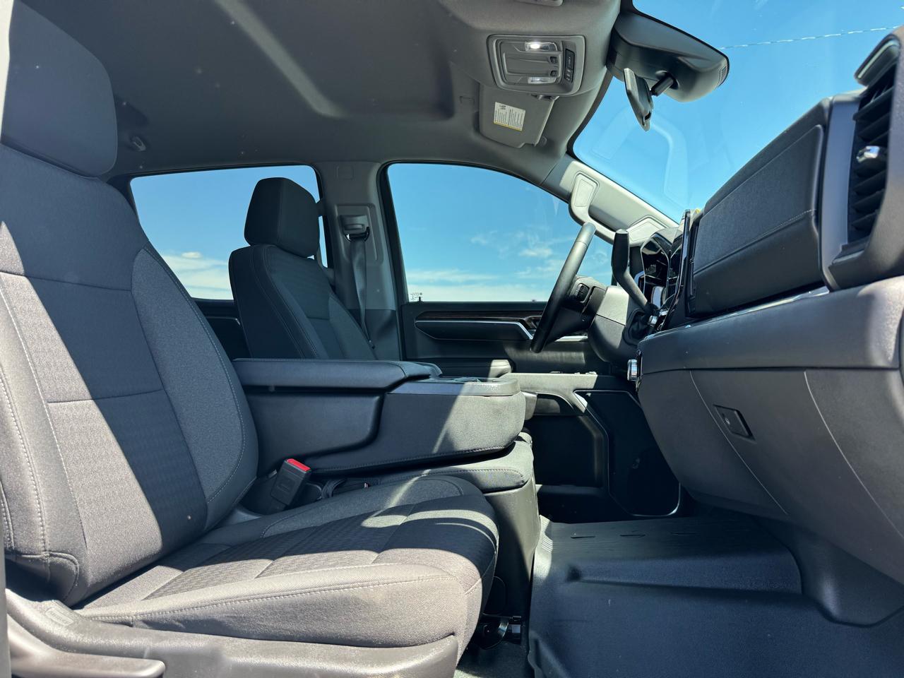 GMC Sierra 1500 SLE Crew Cab 4WD 2023