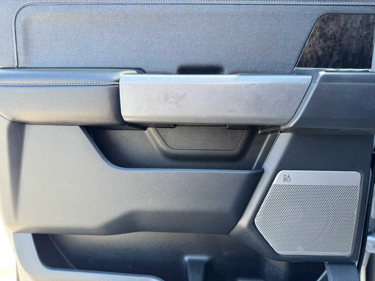 Ford F-350 SD Lariat 2023